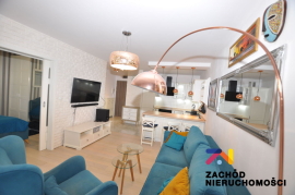 Atrakcyjne Mieszkanie 44 M2 W Apartamentowcu Na Emilii Plater